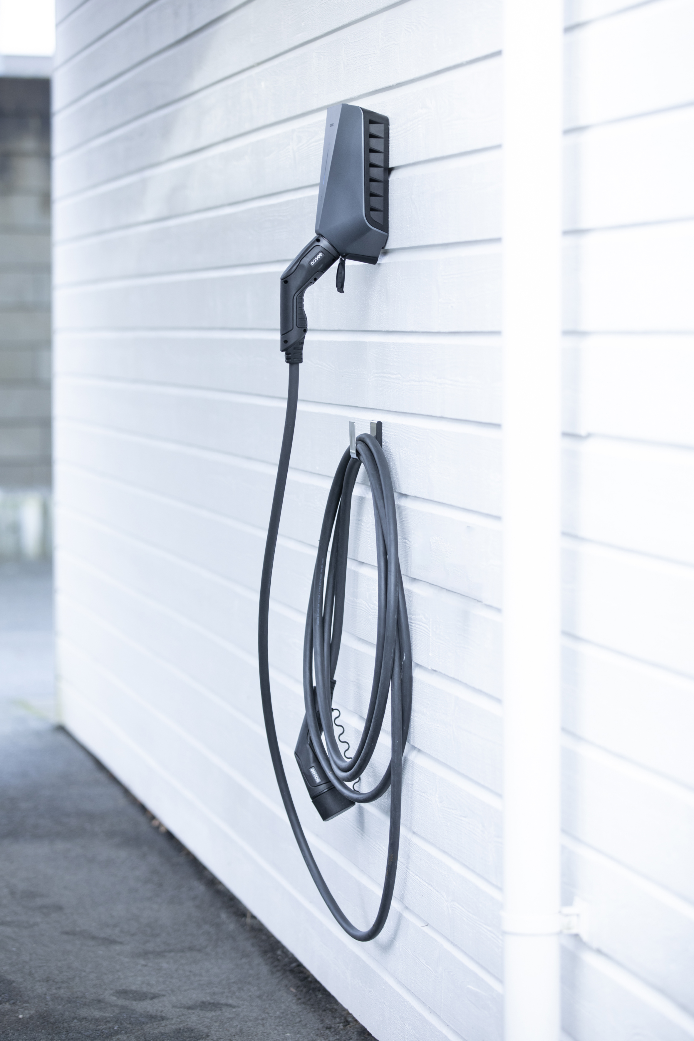 Easee Charge Black — Laderoboter