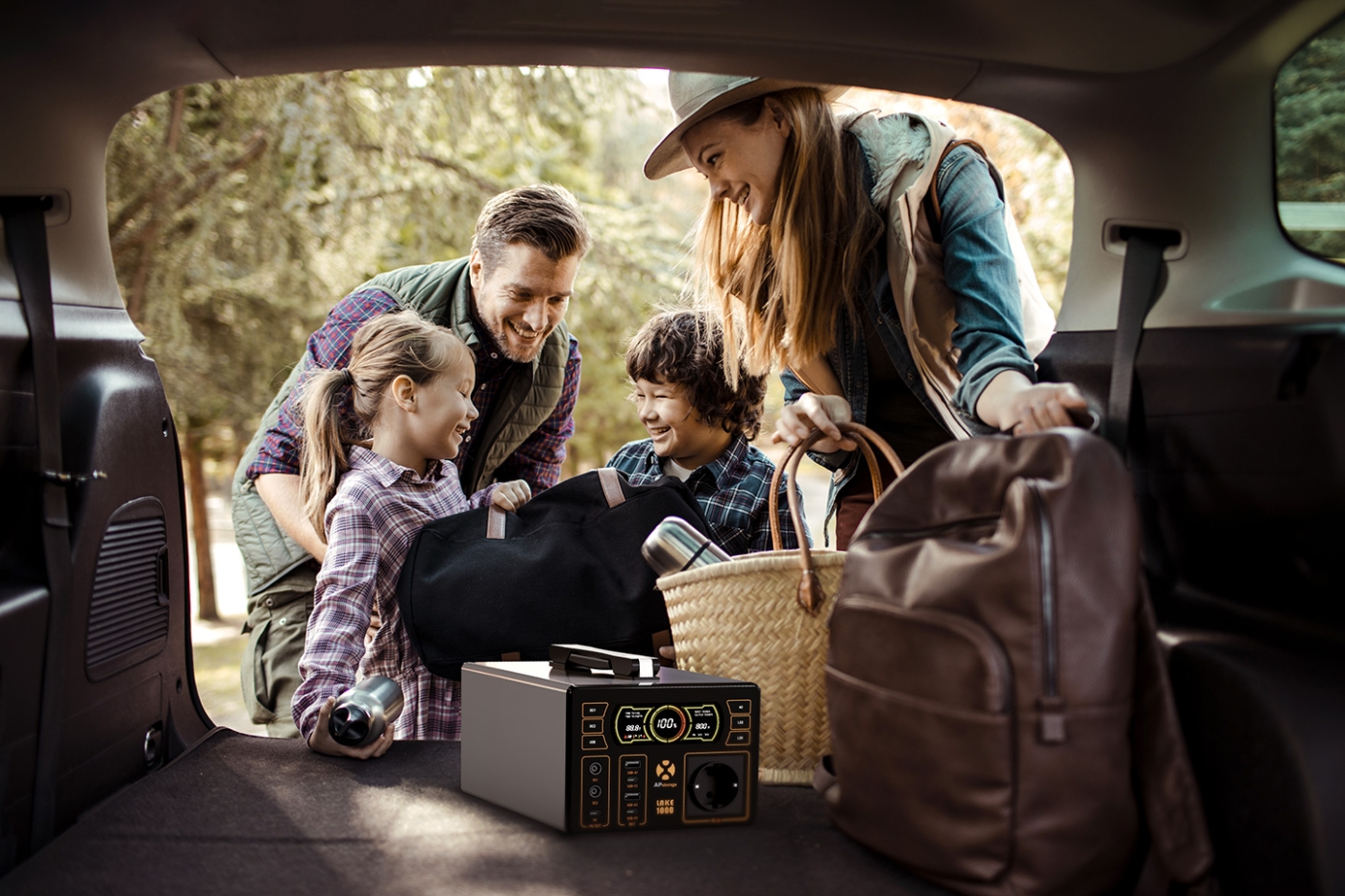 APstorage LAKE1000 — Mobiler Batteriespeicher mit PV-Modul